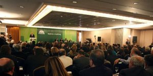 Πληρώνουν ξενοδοχεία και μετακίνηση στα μέλη του Εθνικού Συμβουλίου