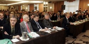 ΠΑΣΟΚ: Κάλπες στη βάση ακόμα και με μοναδικό υποψήφιο τον Βενιζέλο