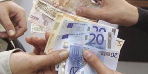 Εθνική Τράπεζα: Έξοδος από το ευρώ φέρνει μείωση 55% στα εισοδήματα