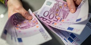 Μία περίεργη υπόθεση... βρώμικου χρήματος στην Ελβετία (Φωτογραφία: AP/ EPA/MATTHIAS BALK)