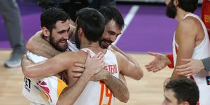 Χάλκινο μετάλλιο για την Ισπανία στο Eurobasket 2017 (Φωτογραφία: AP Photo/Emrah Gurel)