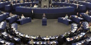 Το ευρωπαϊκό κοινοβούλιο καταψήφισε τον προϋπολογισμό λιτότητας της Ευρώπης