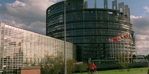 Το κτίριο του Ευρωπαϊκού Κοινοβουλίου στο Στρασβούργο (Φωτογραφία: ΑΡ/αρχείο) 