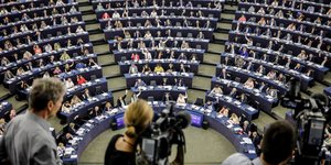 Οι ευρωσκεπτικιστές μπορεί να καταλάβουν έως και το ένα τρίτο των εδρών στην ευρωβουλή