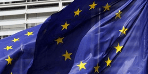 Bloomberg: Οι Βρυξέλλες θα ελέγχουν και θα παρεμβαίνουν στους εθνικούς προϋπολογ