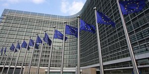 «Μπαταχτσής» και η ΕΕ: Στα 30 δισ. θα ανέλθουν τα χρέη της στο τέλος του 2014