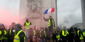 Διαμαρτυρία των «κίτρινων γιλέκων» (Φωτογραφία: AP Photo/Thibault Camus)