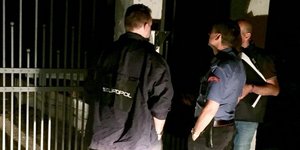 Στιγμιότυπο από τις έρευνες (Φωτογραφία: Twitter/ Europol)