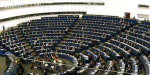 AP: Οι Ευρωεκλογές μπορεί να εκτροχιάσουν την πολιτική στην Ελλάδα -Τι αναφέρει