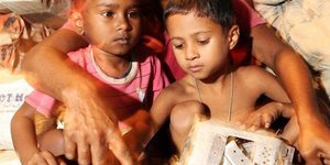 Το χωριό των ηλεκτρονικών σκουπιδιών -Συγκλονιστικές εικόνες παιδιών που ζουν μέ