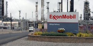 Διυλιστήριο της Exxon Mobil- φωτογραφία AP