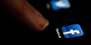 Νέος ιός χτυπάει μέσω facebook -Φαίνεται σαν αρχείο που στέλνουν φίλοι μεταξύ το