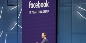 Το Facebook διέγραψε δεκάδες ψεύτικα προφίλ (Φωτογραφία: AP/ Marcio Jose Sanchez)