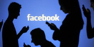 Τρέλα με το Facebook έχουν οι Ελληνες /Φωτογραφία: AΡ