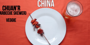 Μεθυσμένα γεύματα: Τι τρώνε σε κάθε χώρα όταν γυρνάνε από ξενύχτι [βίντεο]