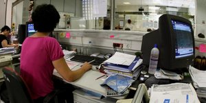 Εφοριακός και λογιστής ζητούσαν φακελάκι 650.000 ευρώ από επιχειρηματία για να κ