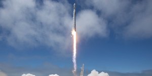 Αναβλήθηκε η εκτόξευση του πυραυλικού φορέα Falcon 9 (Φωτογραφία: Bill Ingalls/NASA via AP)