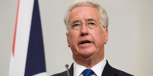 O σερ Μάικλ Φάλον (Φωτογραφία: ΑΡ) 