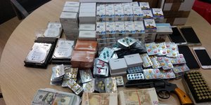 Πουλούσαν παράνομα φάρμακα μέσω διαδικτύου (Φωτογραφία αρχείου: ΕΛ.ΑΣ.)