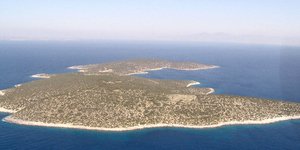 Tούρκος βουλευτής ζητά το Φαρμακονήσι και το Γαιδουρονήσι