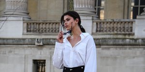 Mοντέλο ποζάρει στο φακό/ Φωτογραφία: Shutterstock