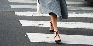 Μια street style σταρ στους δρόμους της πόλης/ Φωτογραφία: Shutterstock 