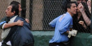 Τερματοφύλακας σκόραρε με βολέ από την περιοχή του [βίντεο]