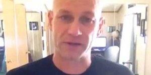 Βίντεο γροθιά -Πατέρας εκλιπαρεί το Facebook να δει για ακόμη μια φορά τον νεκρό