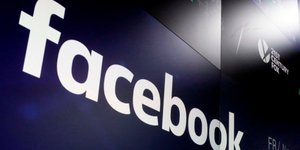 Σκάνδαλο Facebook με Cambridge Analytica