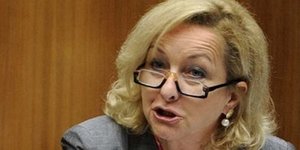 Η Φέκτερ προαναγγέλει έκτακτη Σύνοδο Κορυφής και Ecofin τον Αυγουστο