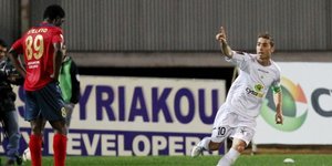 Απίθανο γκολ με τακουνάκι πάνω στην κίνηση στην Κύπρο [βίντεο]