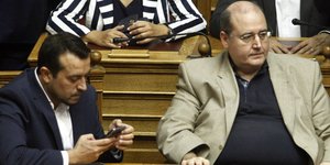 Οι Νίκος Παππάς και Νίκος Φίλης / Φωτογραφία: EUROKINISSI/ΓΙΩΡΓΟΣ ΚΟΝΤΑΡΙΝΗΣ