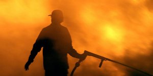 Πυρκαγιά στη Λακωνία -Οι ισχυροί άνεμοι δυσχεραίνουν το έργο των πυροσβεστών