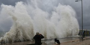 Στιγμυότυπο από την παραλία του Φλοίσβου/ Φωτογραφία: INTIME NEWS- ΠΑΝΑΓΙΩΤΟΠΟΥΛΟΣ ΝΙΚΟΣ