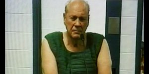 Aστυνομικός σκότωσε τον διπλανό του μέσα σε σινεμά επειδή έστελνε μήνυμα στο κιν