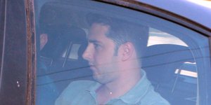 Ο Αριστείδης Φλώρος οδηγείται στον Εισαγγελέα -Φωτογραφία: ΑΠΕ-ΜΠΕ/Παντελής Σαίτας
