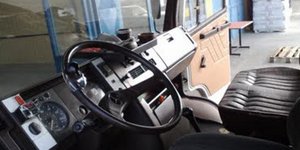 Μπούκαραν με φορτηγάκι και σήκωσαν το χρηματοκιβώτιο 