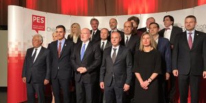 Φώφη Γεννηματά και Αλέξης Τσίπρας μαζί στην συνεδρίαση του Ευρωπαϊκού Σοσιαλιστικού Κόμματος- φωτογραφία twitter