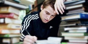 Σπουδές στο εξωτερικό: Πόσο κοστίζουν τα πτυχία στη Βρετανία