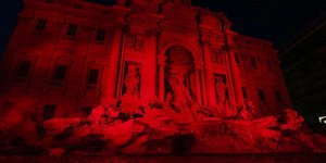(ΑΠΕ/ EPA/ALESSANDRO DI MEO)