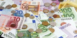 Χαμηλόμισθος ιδιωτικός υπάλληλος είχε καταθέσεις 41