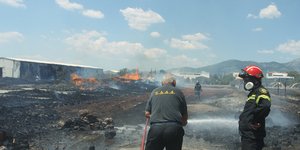 φωτιά στο Μενίδι/Φωτογραφία: Eurokinissi/ΜΑΡΚΟΣ ΧΟΥΖΟΥΡΗΣ