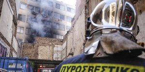 Φωτιά στο Μοναστηράκι /Φωτογραφία: Eurokinissi-Γιώργος Κονταρίνης