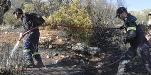 Μάχη σε 34 μέτωπα έδωσαν οι πυροσβέστες το τελευταίο 24ωρο (Φωτογραφία αρχείου: EUROKINISSI/ ΒΑΣΙΛΗΣ ΠΑΠΑΔΟΠΟΥΛΟΣ)