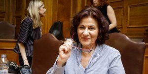 Η Θεανώ Φωτίου -Φωτογραφία: EUROKINISSI/ΓΙΩΡΓΟΣ ΚΟΝΤΑΡΙΝΗΣ