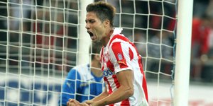 «Εδεσε» Φουστέρ και Αμπντούν ο Ολυμπιακός έως το 2015