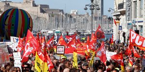 Για 223.000 διαδηλωτές κάνει λόγο το γαλλικό ΥΠΕΣ/ Φωτογραφία: Claude Paris/AP