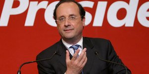 Ολάντ: Η Γερμανία δεν μπορεί να βάζει ταυτόχρονα δύο σύρτες στην πόρτα!
