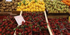 Φρούτα/Φωτογραφία αρχείου: Eurokinissi/ΦΑΝΗ ΤΡΥΨΑΝΗ