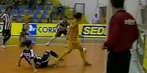 Εχασε δύο μεγάλες ευκαιρίες σε διάστημα ενός λεπτού [βίντεο]